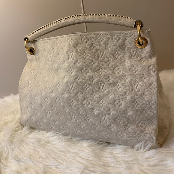 Louis Vuitton Handbags - Louis Vuitton Empreinte MM Cream Bag